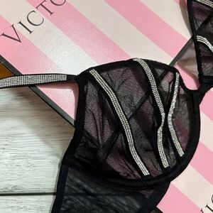 ❤️‍🔥Victoria’s Secret: Sheer Shine Unlined Low‑Cut Demi Bra – 38DD – NWT